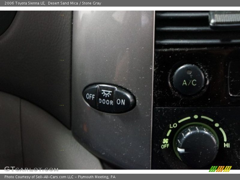 Desert Sand Mica / Stone Gray 2006 Toyota Sienna LE