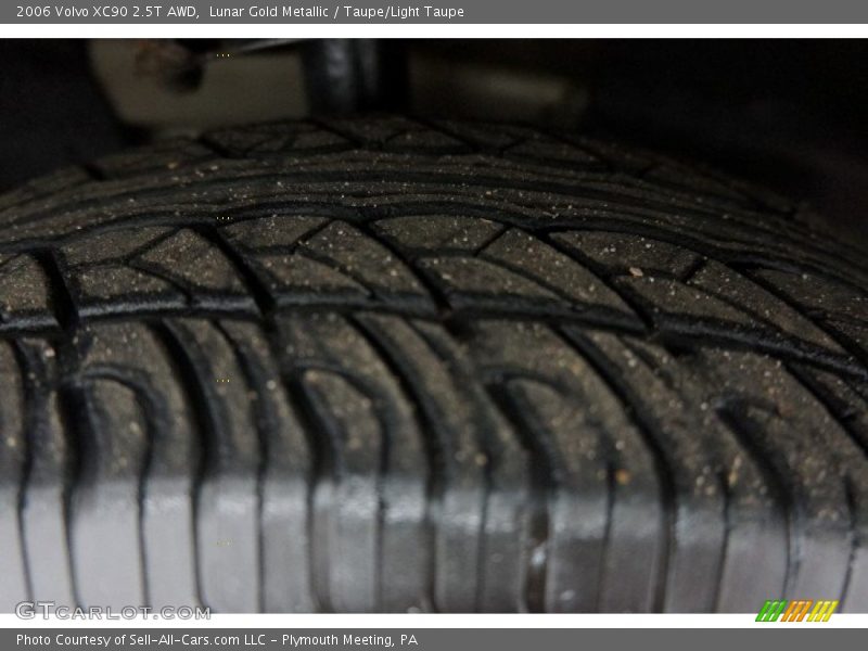 Lunar Gold Metallic / Taupe/Light Taupe 2006 Volvo XC90 2.5T AWD