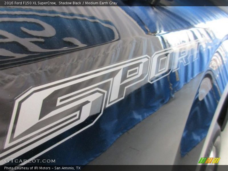 Shadow Black / Medium Earth Gray 2016 Ford F150 XL SuperCrew