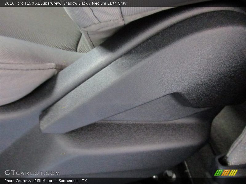 Shadow Black / Medium Earth Gray 2016 Ford F150 XL SuperCrew