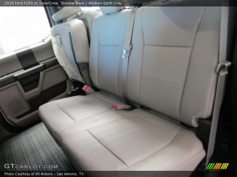 Shadow Black / Medium Earth Gray 2016 Ford F150 XL SuperCrew