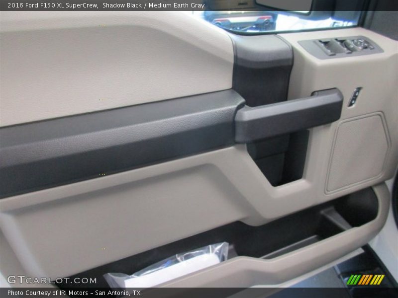 Shadow Black / Medium Earth Gray 2016 Ford F150 XL SuperCrew