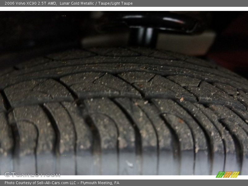 Lunar Gold Metallic / Taupe/Light Taupe 2006 Volvo XC90 2.5T AWD