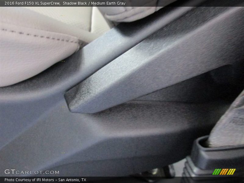 Shadow Black / Medium Earth Gray 2016 Ford F150 XL SuperCrew
