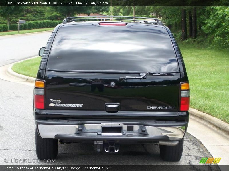 Black / Tan/Neutral 2005 Chevrolet Suburban 1500 Z71 4x4