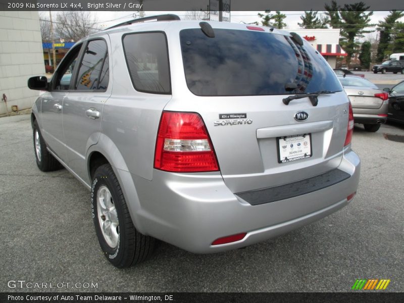 Bright Silver / Gray 2009 Kia Sorento LX 4x4