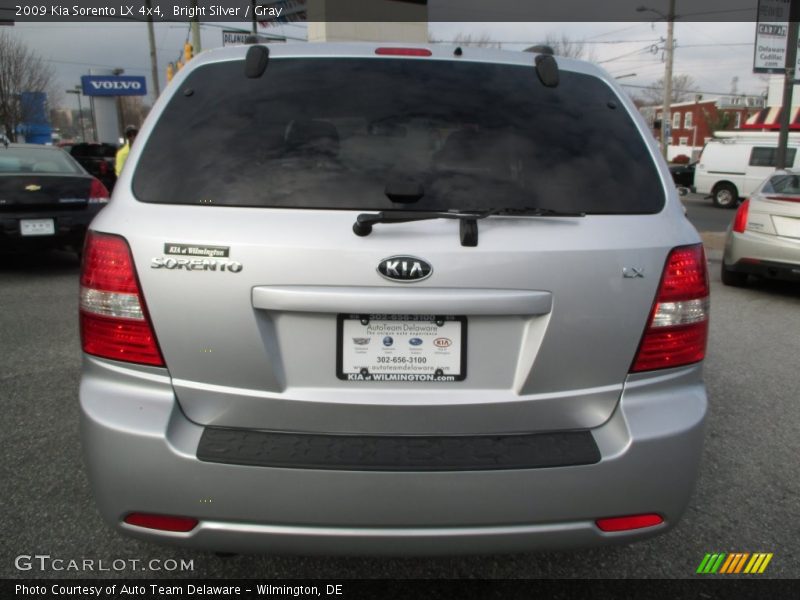 Bright Silver / Gray 2009 Kia Sorento LX 4x4