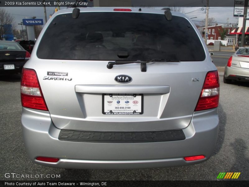 Bright Silver / Gray 2009 Kia Sorento LX 4x4