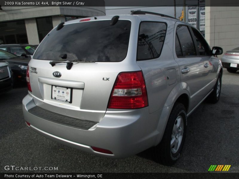 Bright Silver / Gray 2009 Kia Sorento LX 4x4