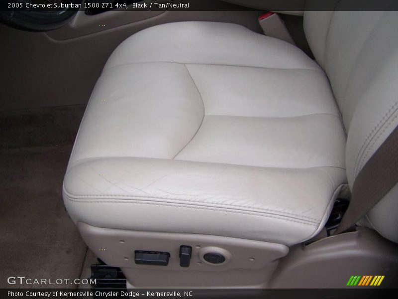 Black / Tan/Neutral 2005 Chevrolet Suburban 1500 Z71 4x4