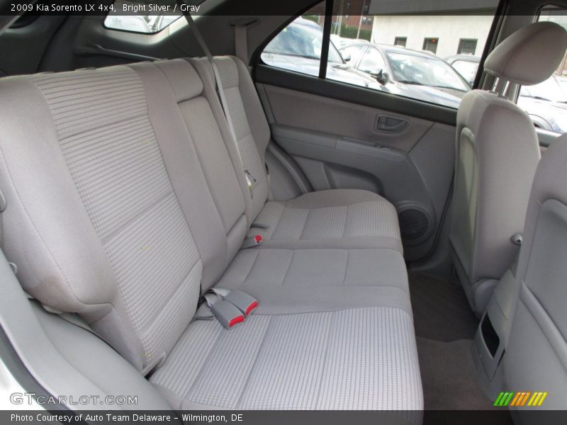 Bright Silver / Gray 2009 Kia Sorento LX 4x4