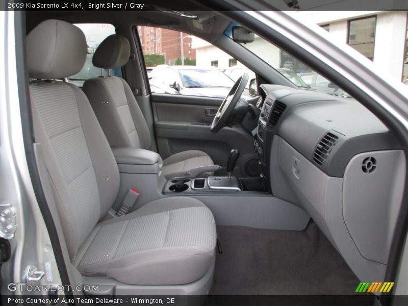 Bright Silver / Gray 2009 Kia Sorento LX 4x4