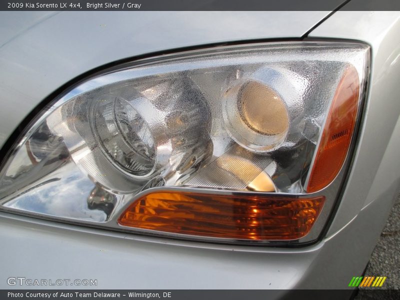 Bright Silver / Gray 2009 Kia Sorento LX 4x4