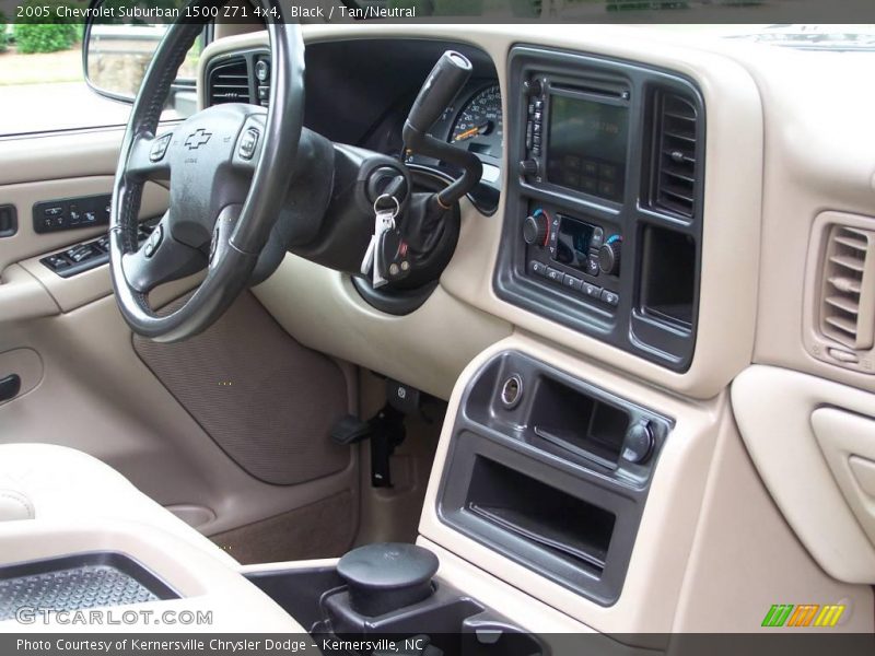 Black / Tan/Neutral 2005 Chevrolet Suburban 1500 Z71 4x4