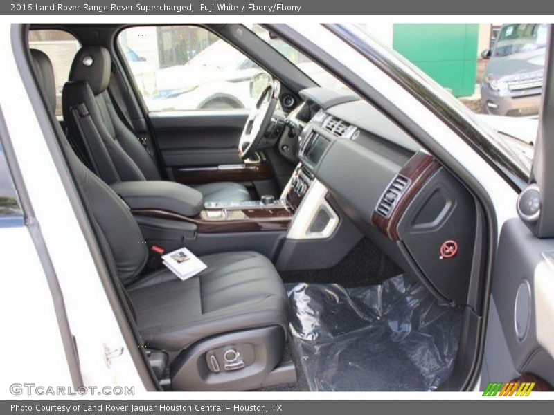 Fuji White / Ebony/Ebony 2016 Land Rover Range Rover Supercharged