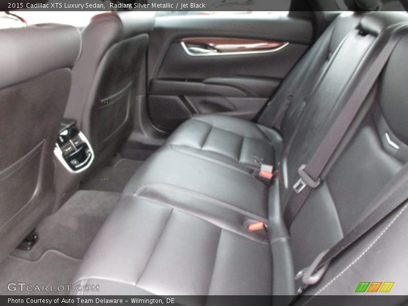 Radiant Silver Metallic / Jet Black 2015 Cadillac XTS Luxury Sedan