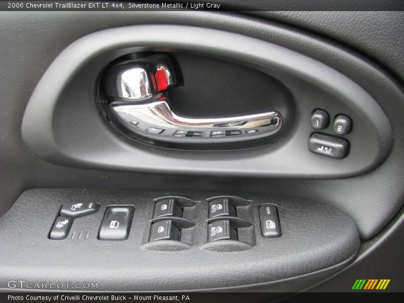 Silverstone Metallic / Light Gray 2006 Chevrolet TrailBlazer EXT LT 4x4