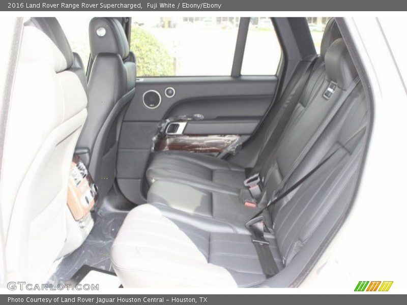 Fuji White / Ebony/Ebony 2016 Land Rover Range Rover Supercharged