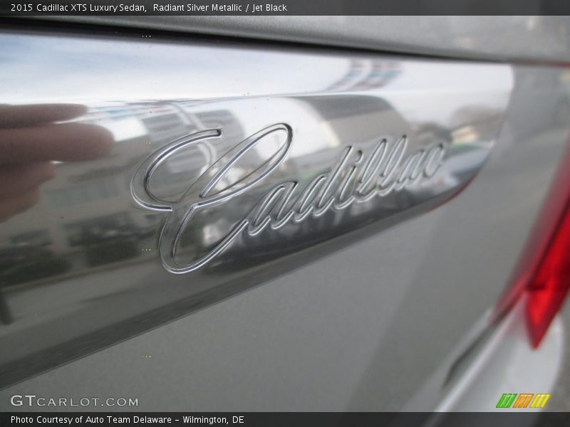 Radiant Silver Metallic / Jet Black 2015 Cadillac XTS Luxury Sedan
