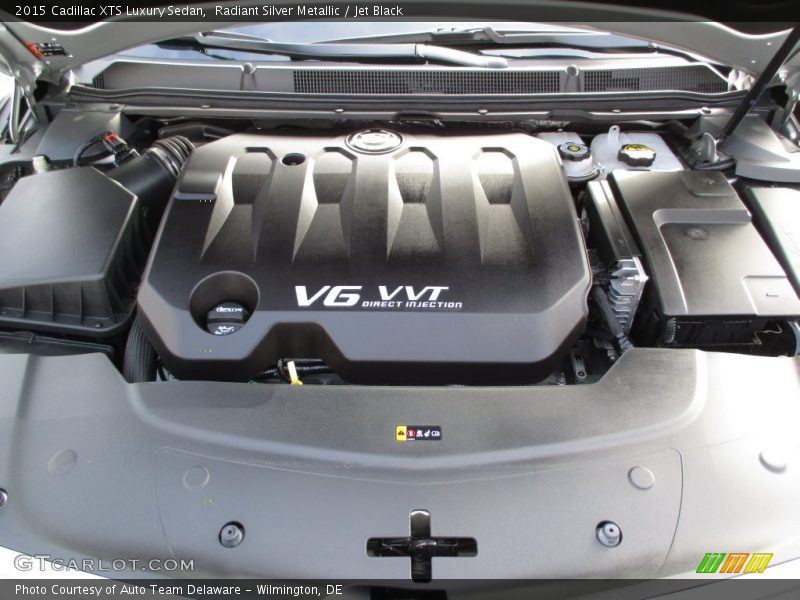 Radiant Silver Metallic / Jet Black 2015 Cadillac XTS Luxury Sedan