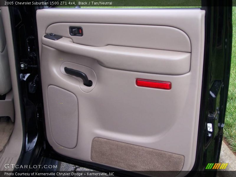 Black / Tan/Neutral 2005 Chevrolet Suburban 1500 Z71 4x4
