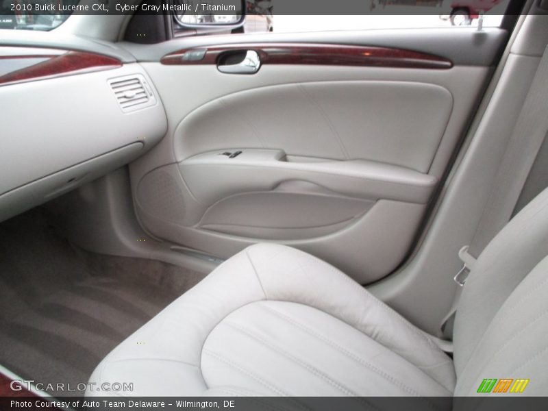 Cyber Gray Metallic / Titanium 2010 Buick Lucerne CXL