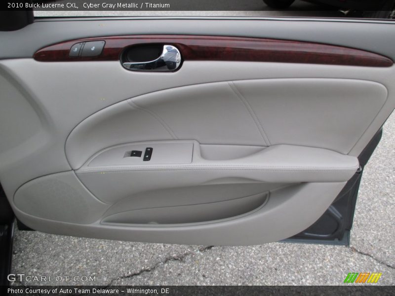 Cyber Gray Metallic / Titanium 2010 Buick Lucerne CXL