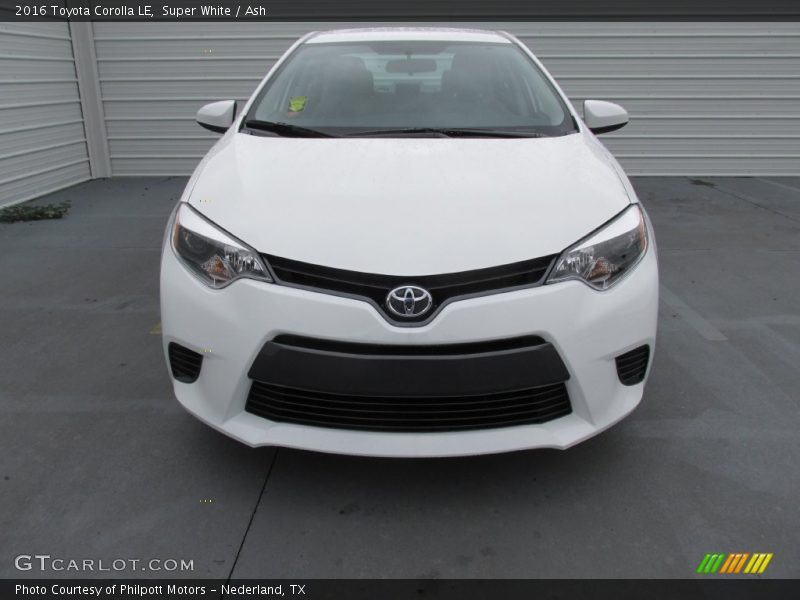 Super White / Ash 2016 Toyota Corolla LE