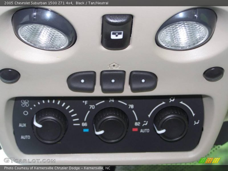 Black / Tan/Neutral 2005 Chevrolet Suburban 1500 Z71 4x4