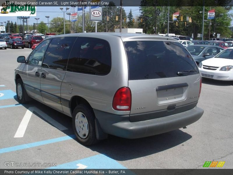 Light Silver Fern Pearl / Gray 1997 Dodge Grand Caravan SE