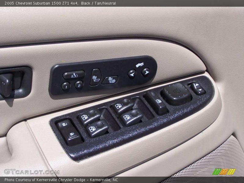 Black / Tan/Neutral 2005 Chevrolet Suburban 1500 Z71 4x4