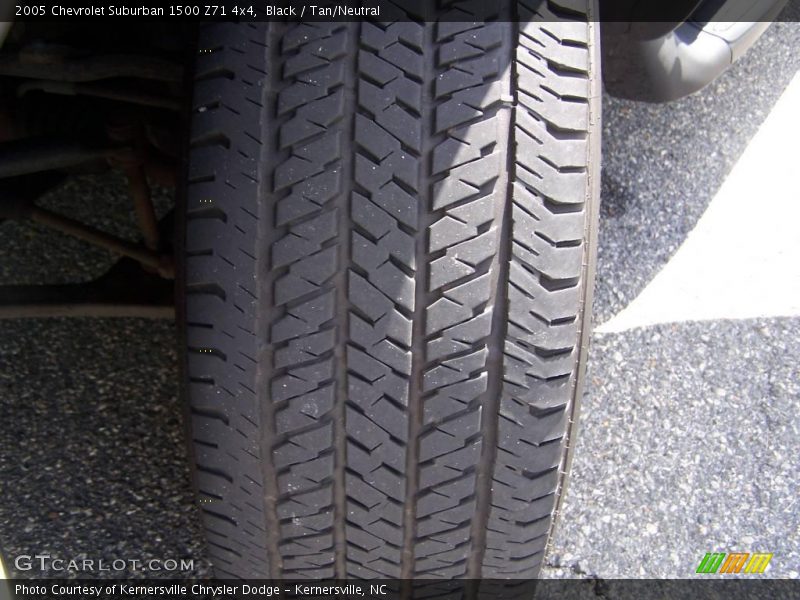 Black / Tan/Neutral 2005 Chevrolet Suburban 1500 Z71 4x4