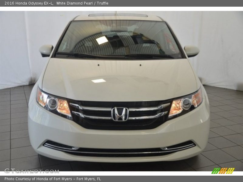 White Diamond Pearl / Truffle 2016 Honda Odyssey EX-L