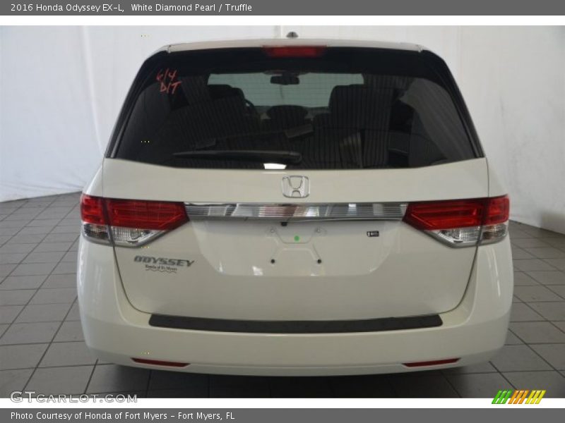 White Diamond Pearl / Truffle 2016 Honda Odyssey EX-L
