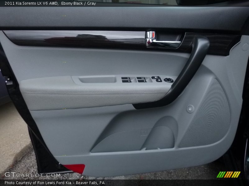 Ebony Black / Gray 2011 Kia Sorento LX V6 AWD