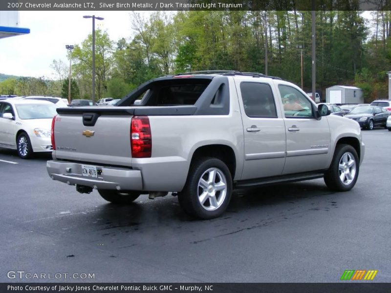 Silver Birch Metallic / Dark Titanium/Light Titanium 2007 Chevrolet Avalanche LTZ