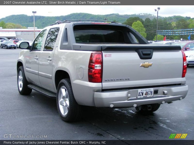 Silver Birch Metallic / Dark Titanium/Light Titanium 2007 Chevrolet Avalanche LTZ