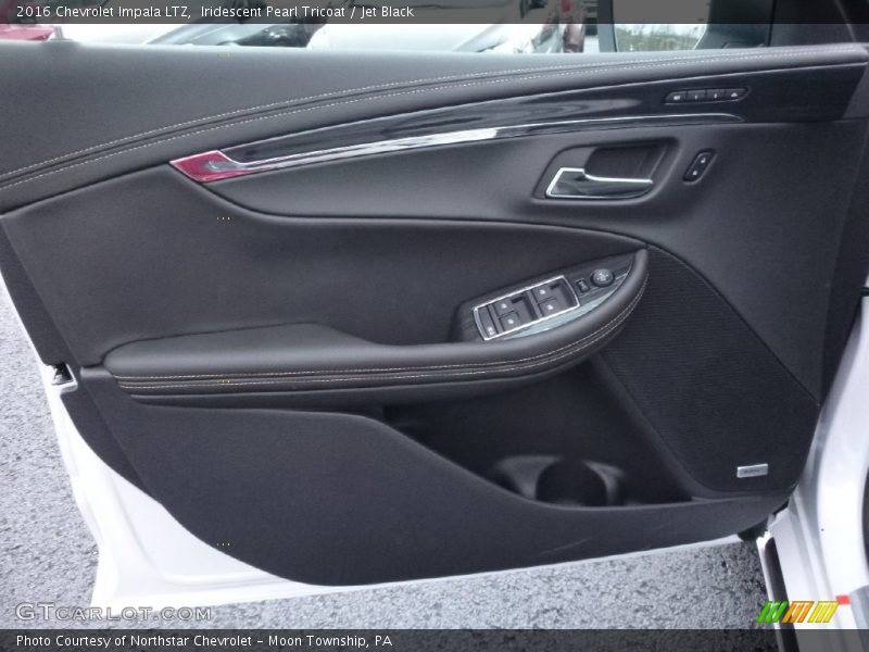 Iridescent Pearl Tricoat / Jet Black 2016 Chevrolet Impala LTZ
