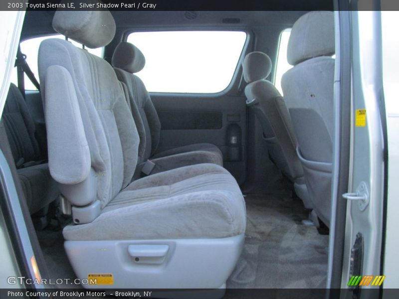 Silver Shadow Pearl / Gray 2003 Toyota Sienna LE