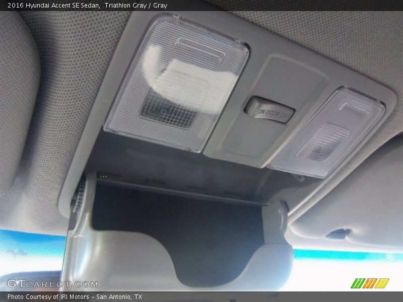 Triathlon Gray / Gray 2016 Hyundai Accent SE Sedan