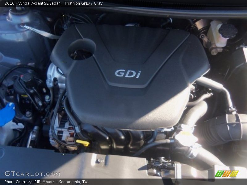 Triathlon Gray / Gray 2016 Hyundai Accent SE Sedan