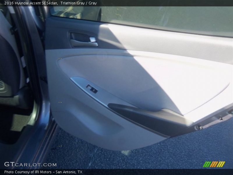 Triathlon Gray / Gray 2016 Hyundai Accent SE Sedan