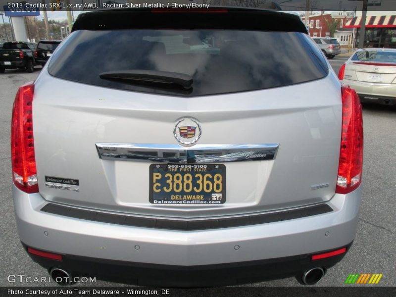 Radiant Silver Metallic / Ebony/Ebony 2013 Cadillac SRX Luxury AWD