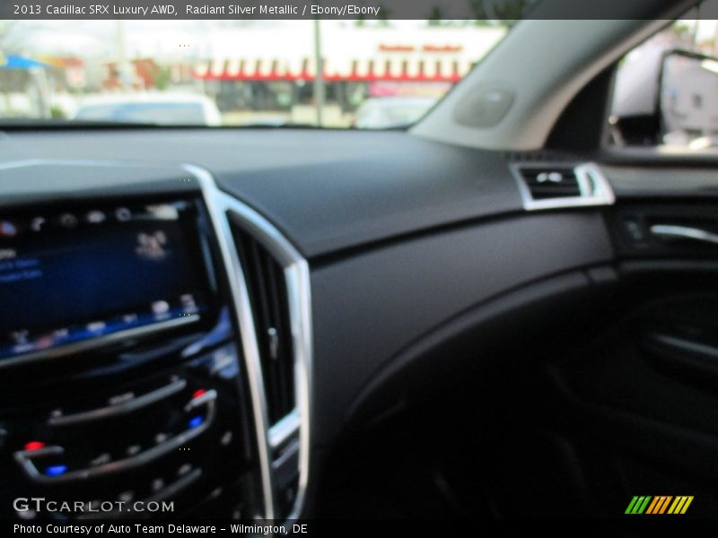 Radiant Silver Metallic / Ebony/Ebony 2013 Cadillac SRX Luxury AWD
