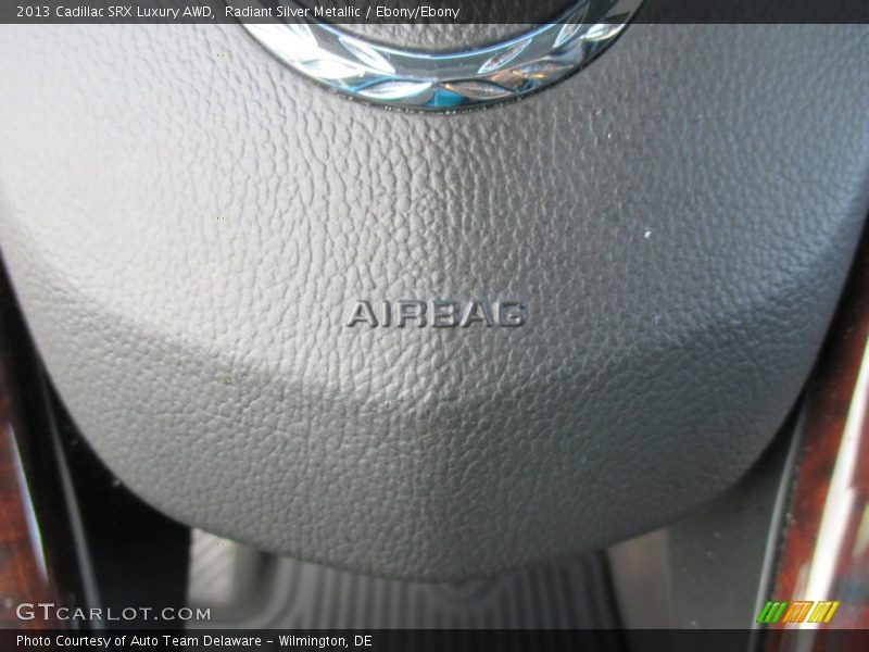 Radiant Silver Metallic / Ebony/Ebony 2013 Cadillac SRX Luxury AWD