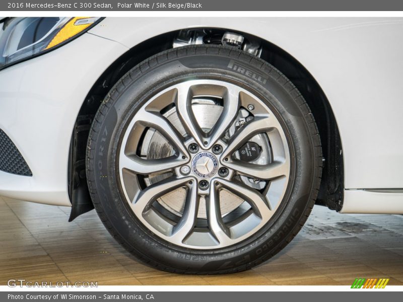 Polar White / Silk Beige/Black 2016 Mercedes-Benz C 300 Sedan