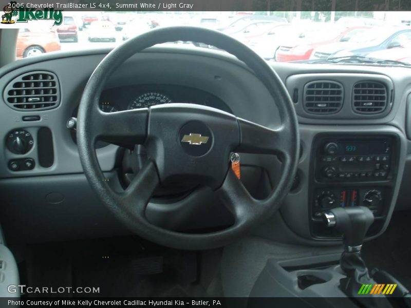 Summit White / Light Gray 2006 Chevrolet TrailBlazer LS 4x4