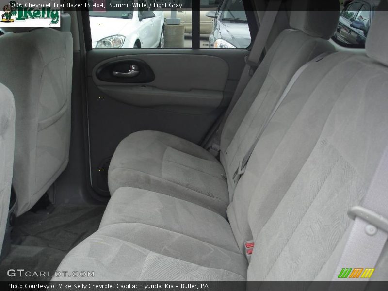 Summit White / Light Gray 2006 Chevrolet TrailBlazer LS 4x4