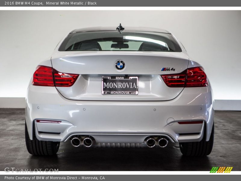 Mineral White Metallic / Black 2016 BMW M4 Coupe