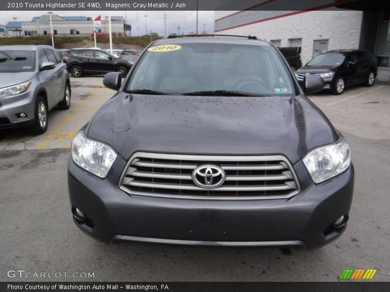 Magnetic Gray Metallic / Ash 2010 Toyota Highlander SE 4WD